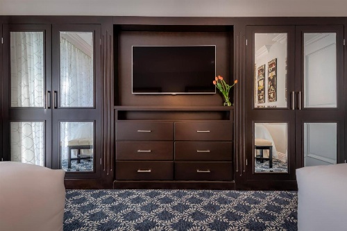 Beverly Hills Plaza Hotel image 22